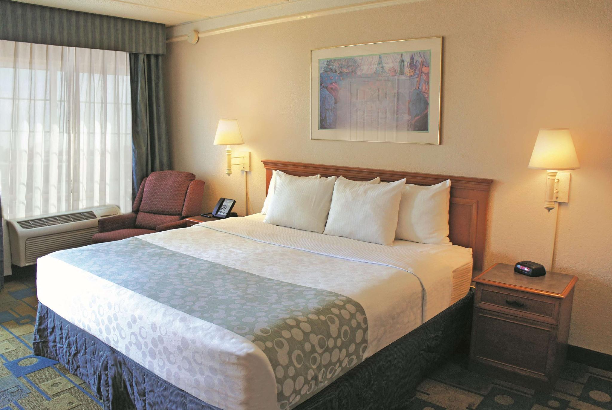 La Quinta Inn By Wyndham Clute Lake Jackson Экстерьер фото