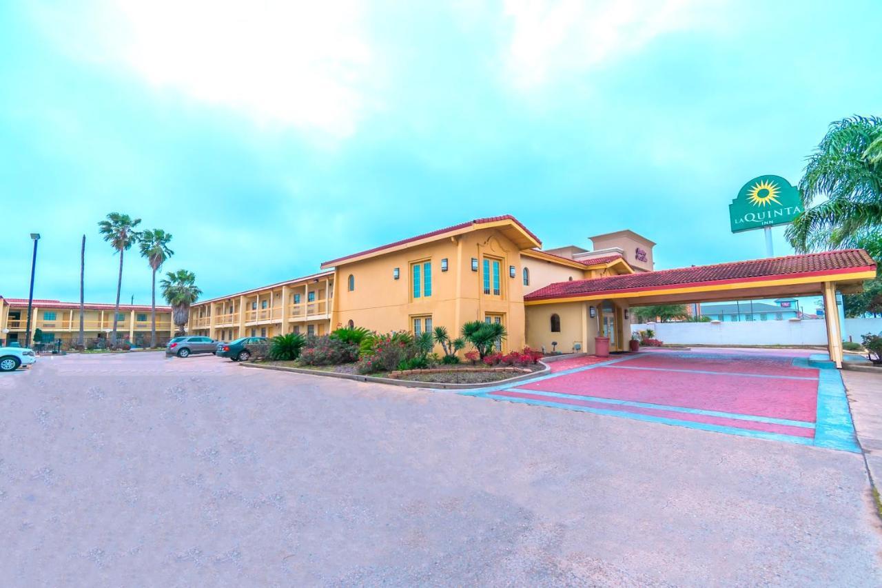 La Quinta Inn By Wyndham Clute Lake Jackson Экстерьер фото